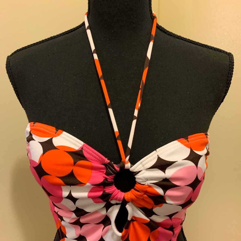 Cute one piece bikini!